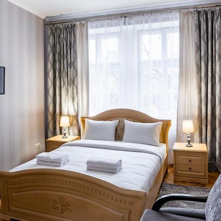 Alfa Apartments Svobody 31 Lviv Ngoại thất bức ảnh