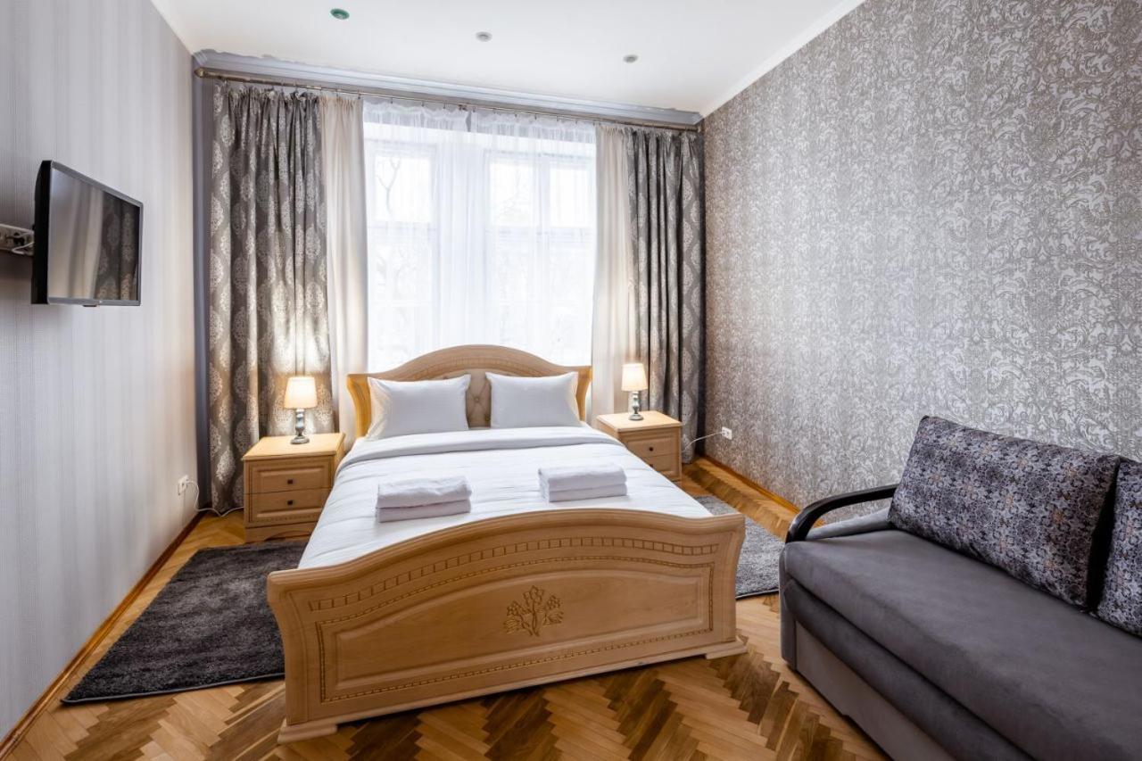 Alfa Apartments Svobody 31 Lviv Ngoại thất bức ảnh